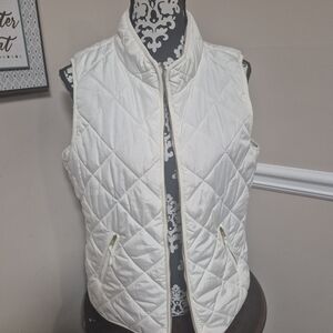 Crown & Ivy Ivory Quilted Vest